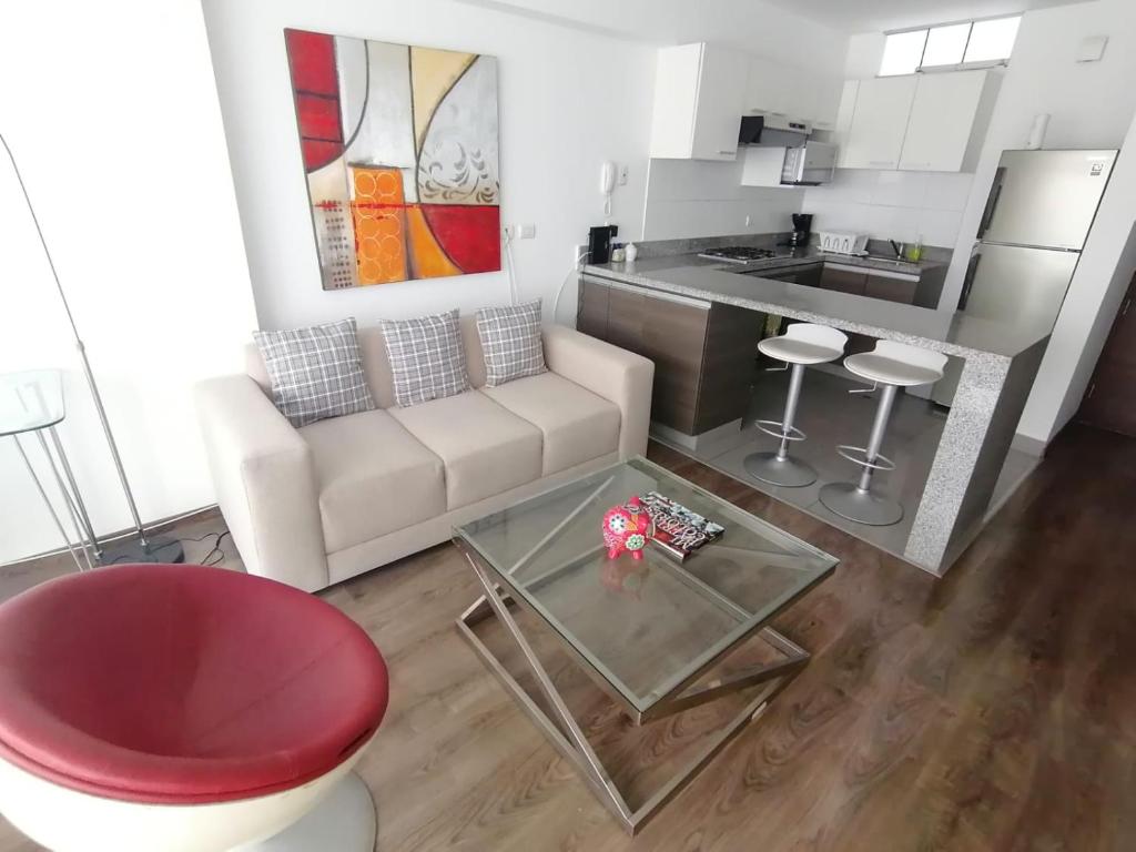 Miraflores 1Bed Duplex room 5