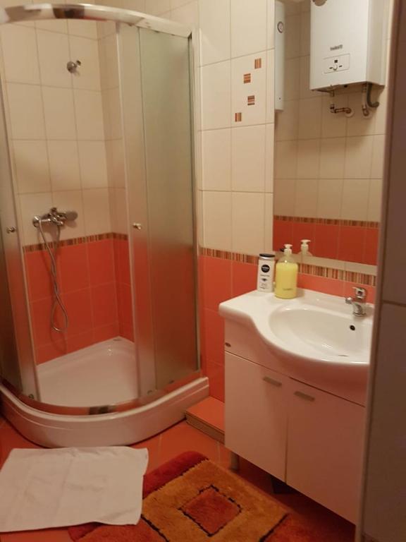 Rooms A2 room 6
