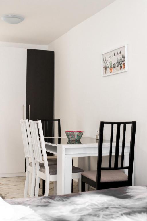 ADNA & AMNA Apartment Sarajevo room 4