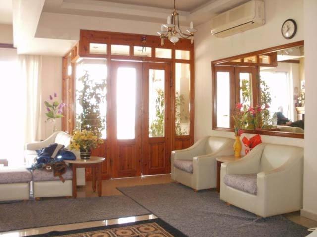 Amfitrion Hotel room 1