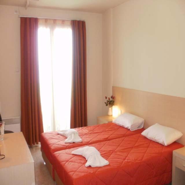 Amfitrion Hotel room 5