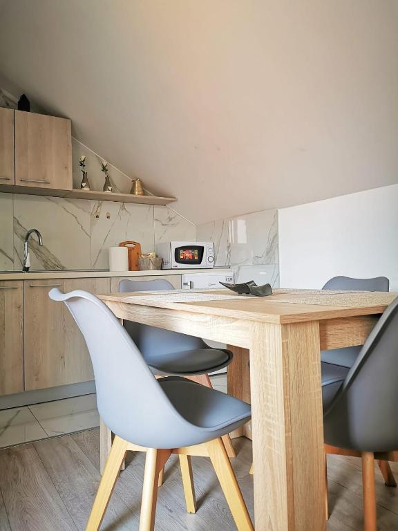 Apartman Ananas Banja Luka centar bolnica besplatan parking room 5