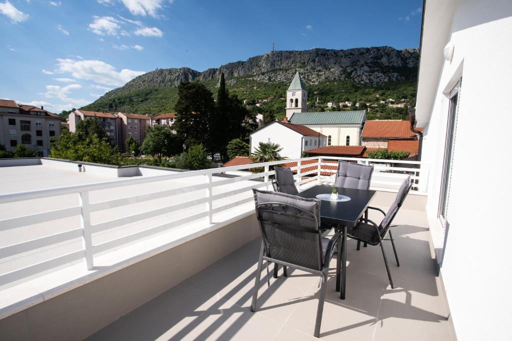 Apartmani Centar room 2