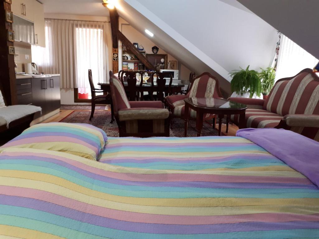 Apartment Sun room 4