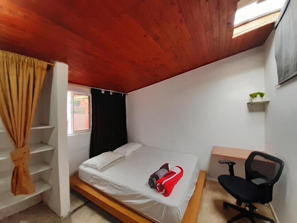 Artesanos y Turistas room 1