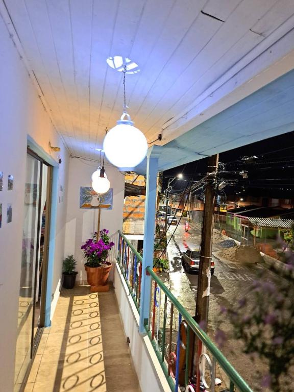 Artesanos y Turistas room 3