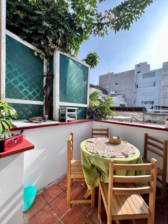 Barranco Sunset Paradise room 1