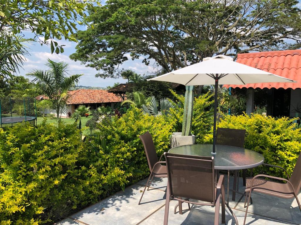 Finca Hotel Brasilia room 6