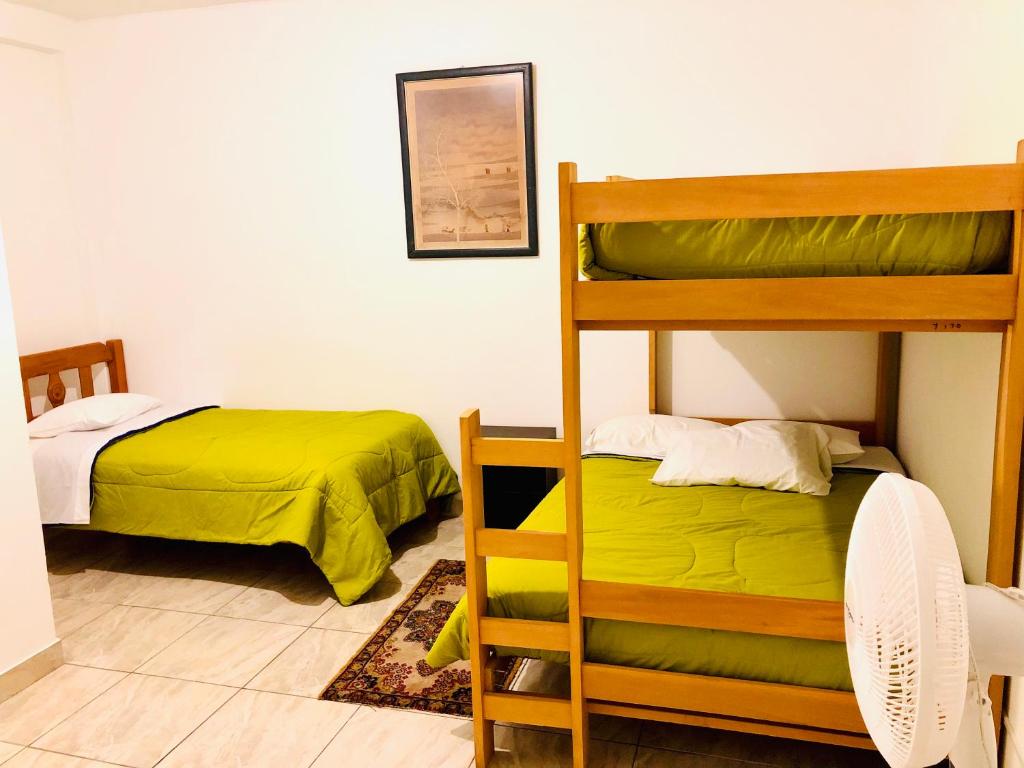 BUGANVILIA room 6