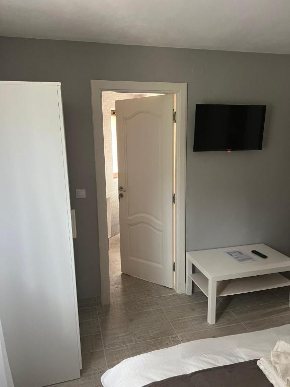 Cabana B2 langa strandul Banffy room 6