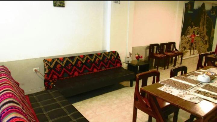 Catari's House room 1