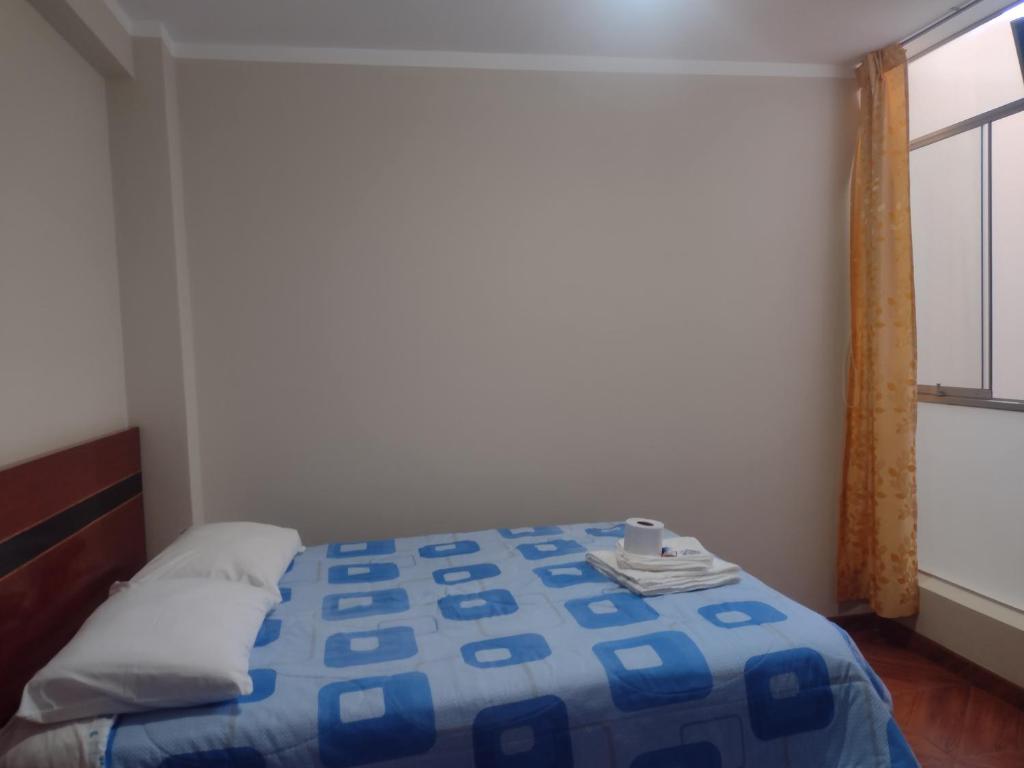 HOSTAL REAL CERRILLOS room 2