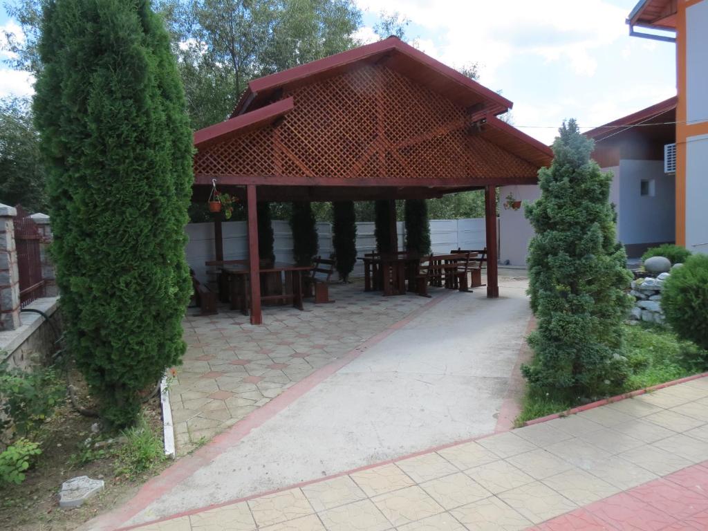 Pensiunea Cetina room 6