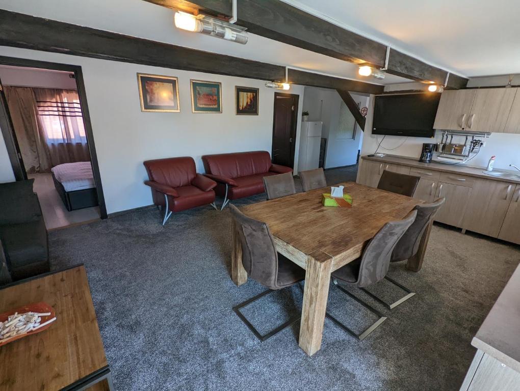 Cezar Apartment room 2