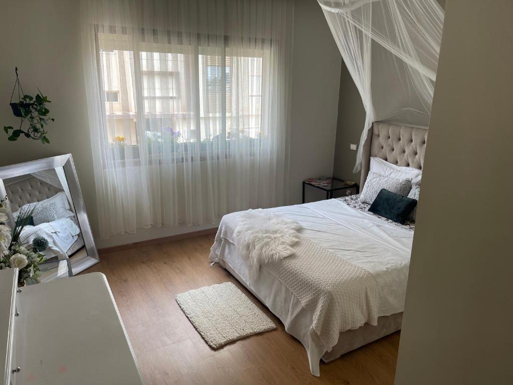 Chambre d'hôte close to the Airport MED 5 & market room 2
