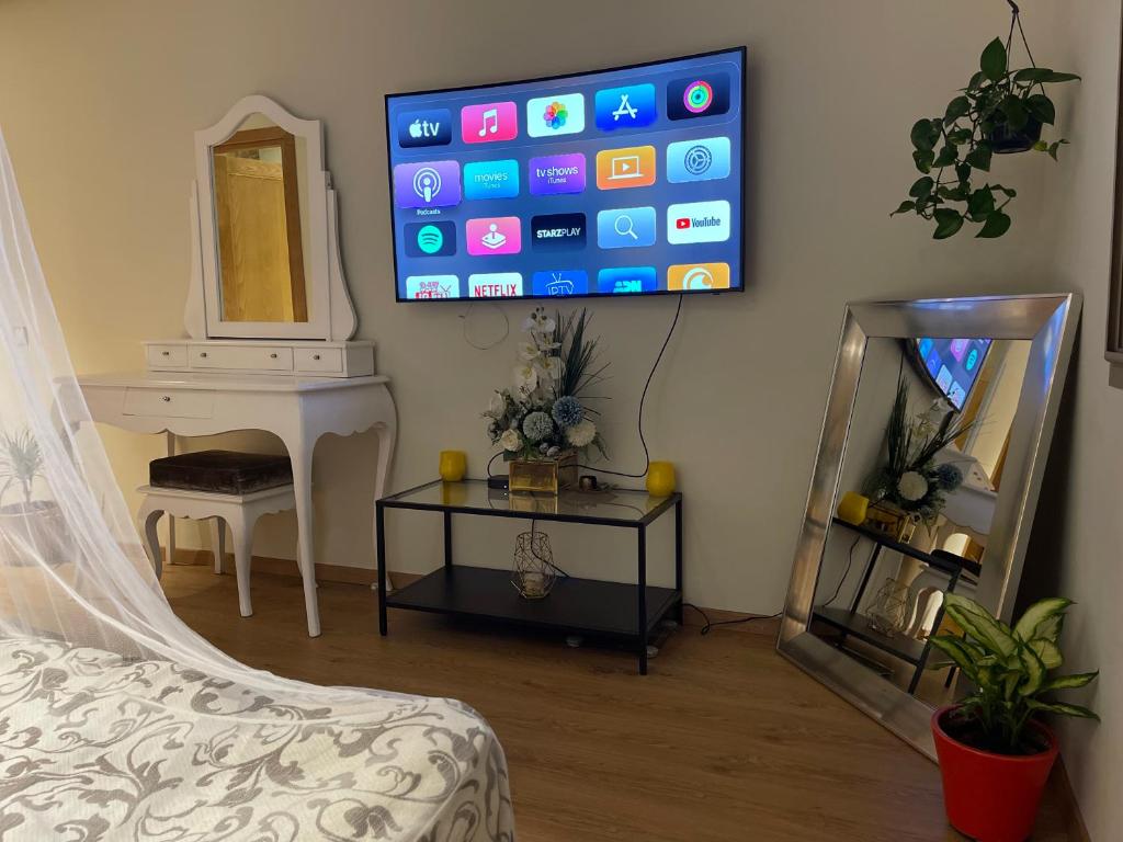 Chambre d'hôte close to the Airport MED 5 & market room 3