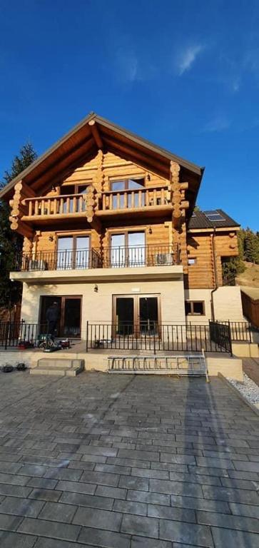 Chalet du Lac room 3
