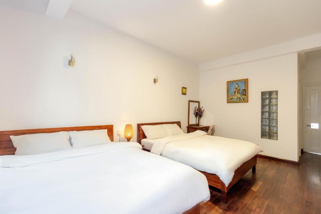 Dan Chi Hotel room 2