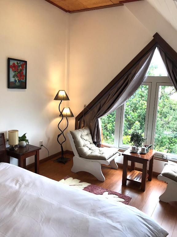 Dan Chi Hotel room 4