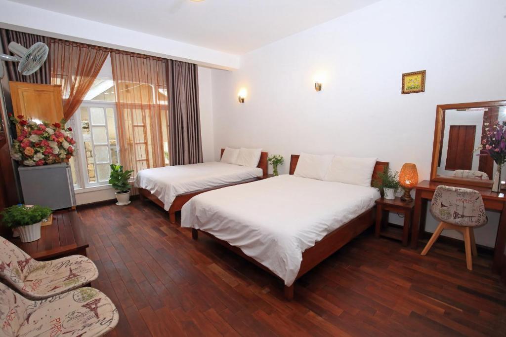 Dan Chi Hotel room 5