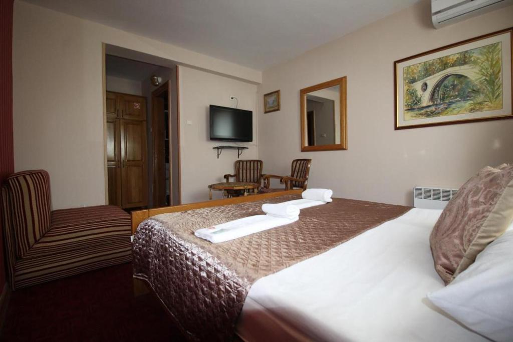 Room in BB - Charming double room in Sarajevo room 2