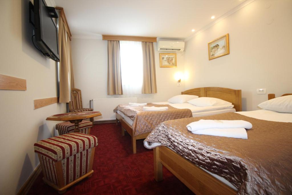 Room in BB - Charming double room in Sarajevo room 6