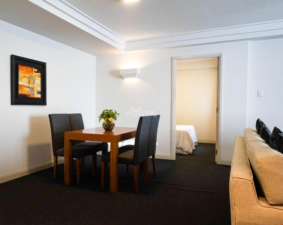Downtown Retro Serviced Apartment room 4