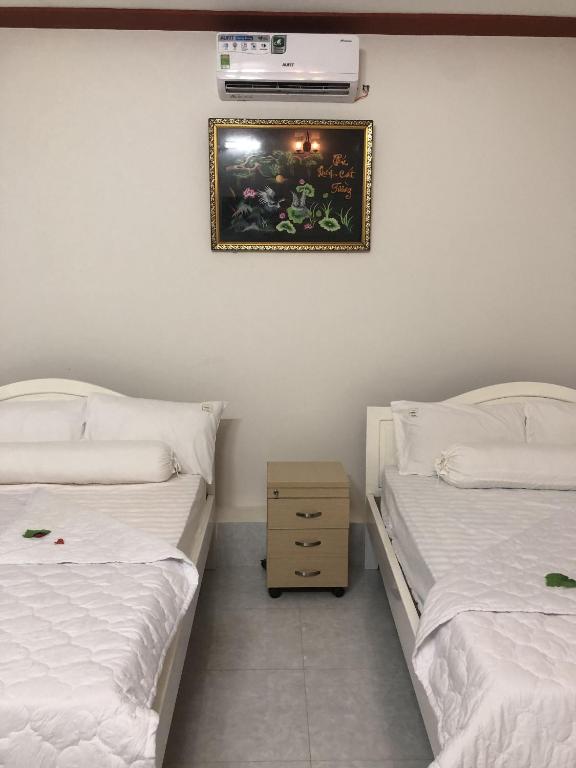 Duc Linh Hotel room 4