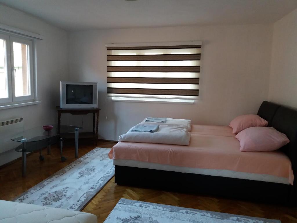 Guest House Džemo room 4