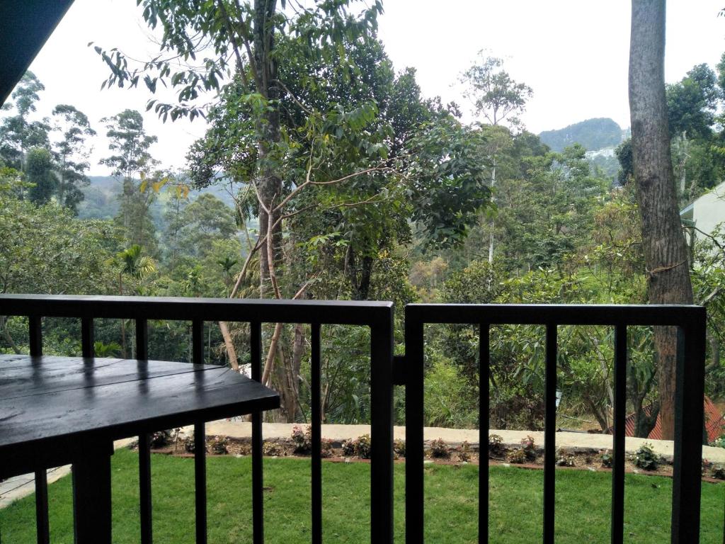 Fair View Cottage room 3