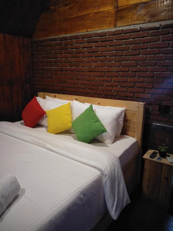 Fair View Cottage room 6