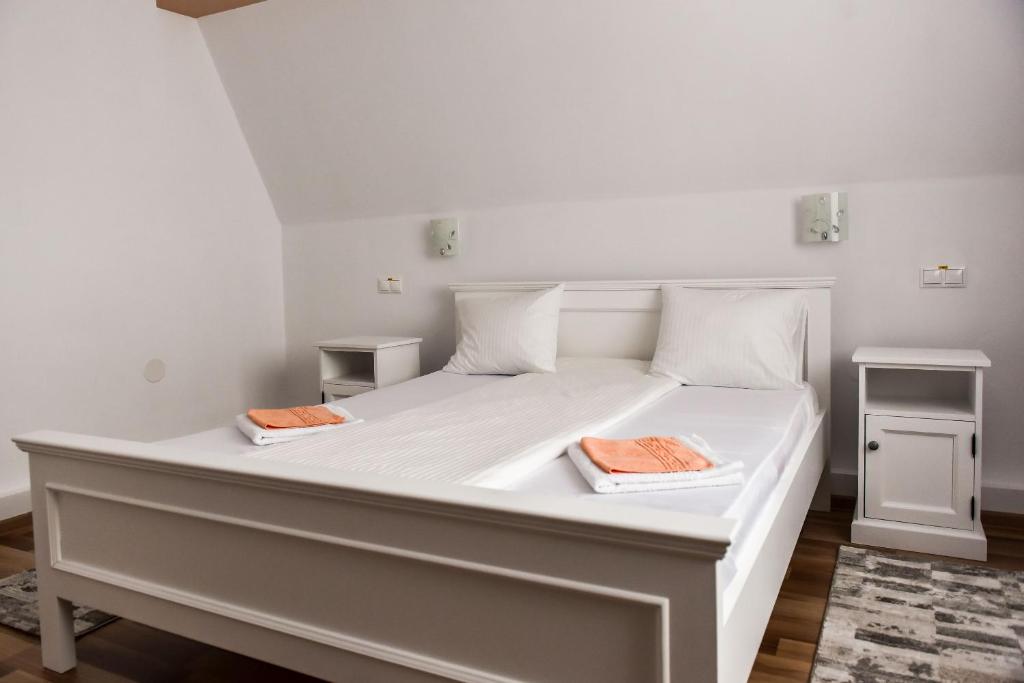 Hadnagy Panzió room 4