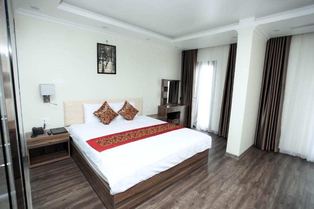 Hạ Long Legend Hotel room 5