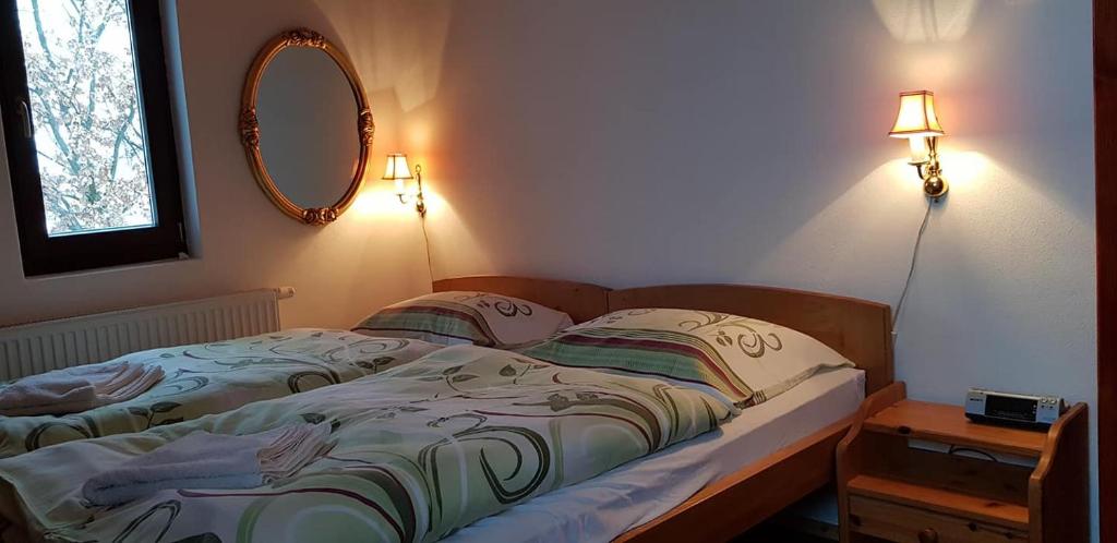 Hilltop Guesthouse room 3