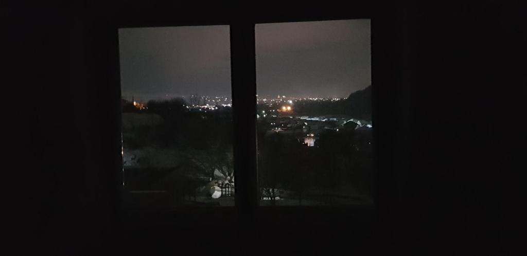 Hilltop Guesthouse room 6