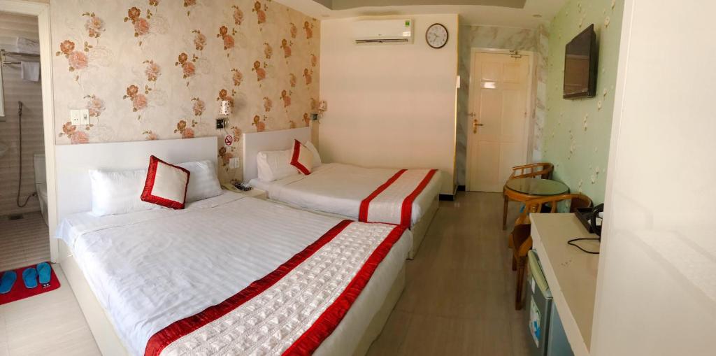 MINH HOANG HY HOTEL room 1