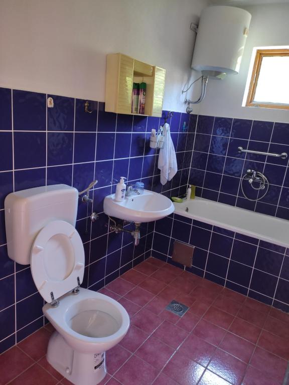 Herzegovinian Hobbiton room 2