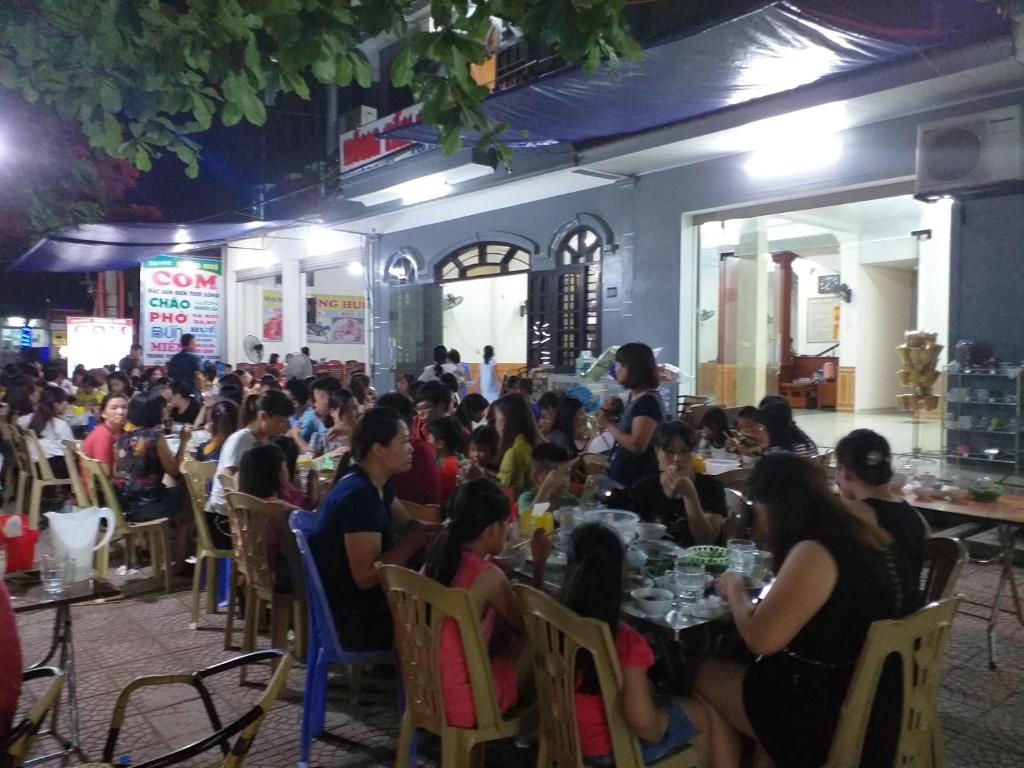 Khách Sạn Hồng Tấn room 3