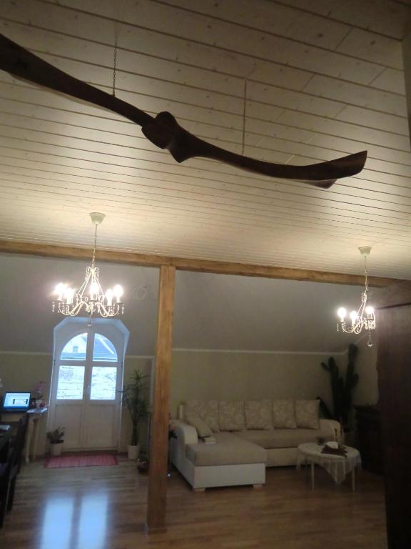 Kuressaare Romantic Apartment room 5