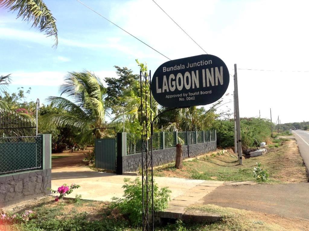 Lagoon Inn room 2