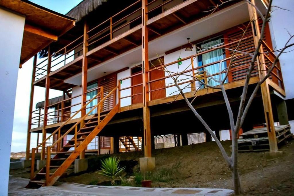 Mangata Surf Hotel room 3