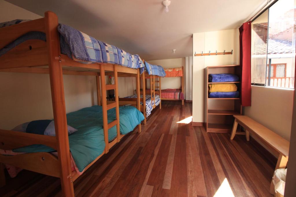 Mantay Hostel room 1