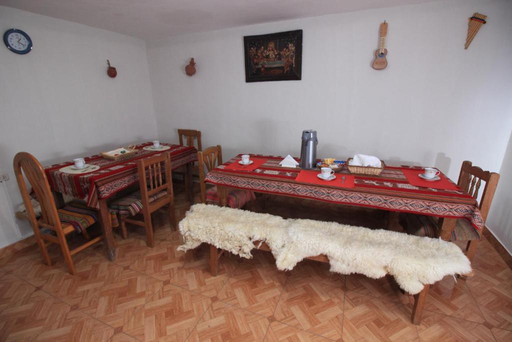 Mantay Hostel room 3