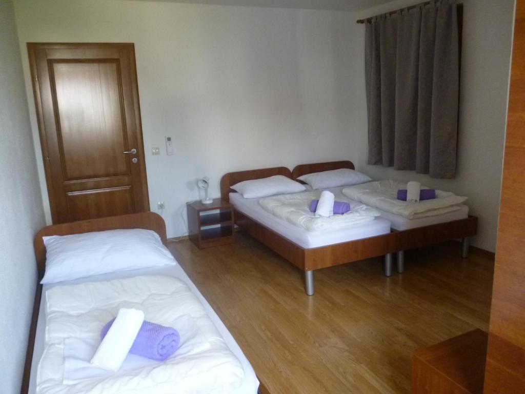 Pansion Mara i Pavo room 6