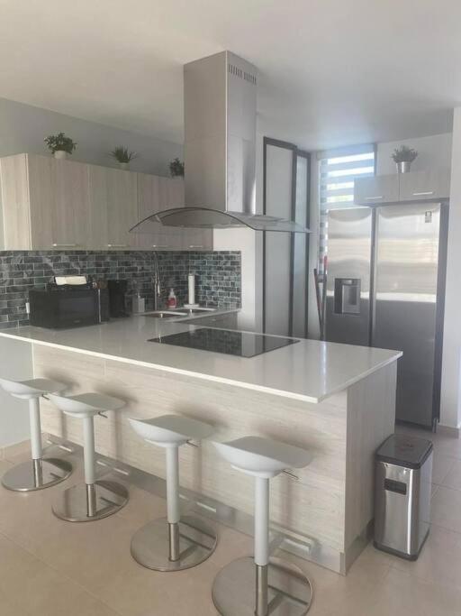 CORAL BREEZE MARBELA CASA DE PLAYA room 5