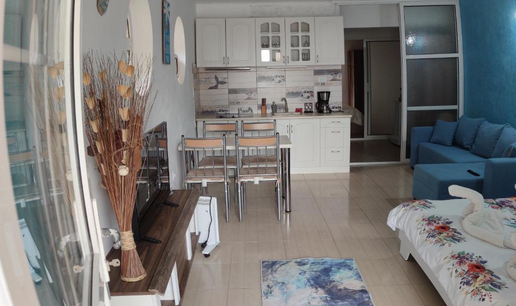 Apartament MiraMar Costinesti room 3