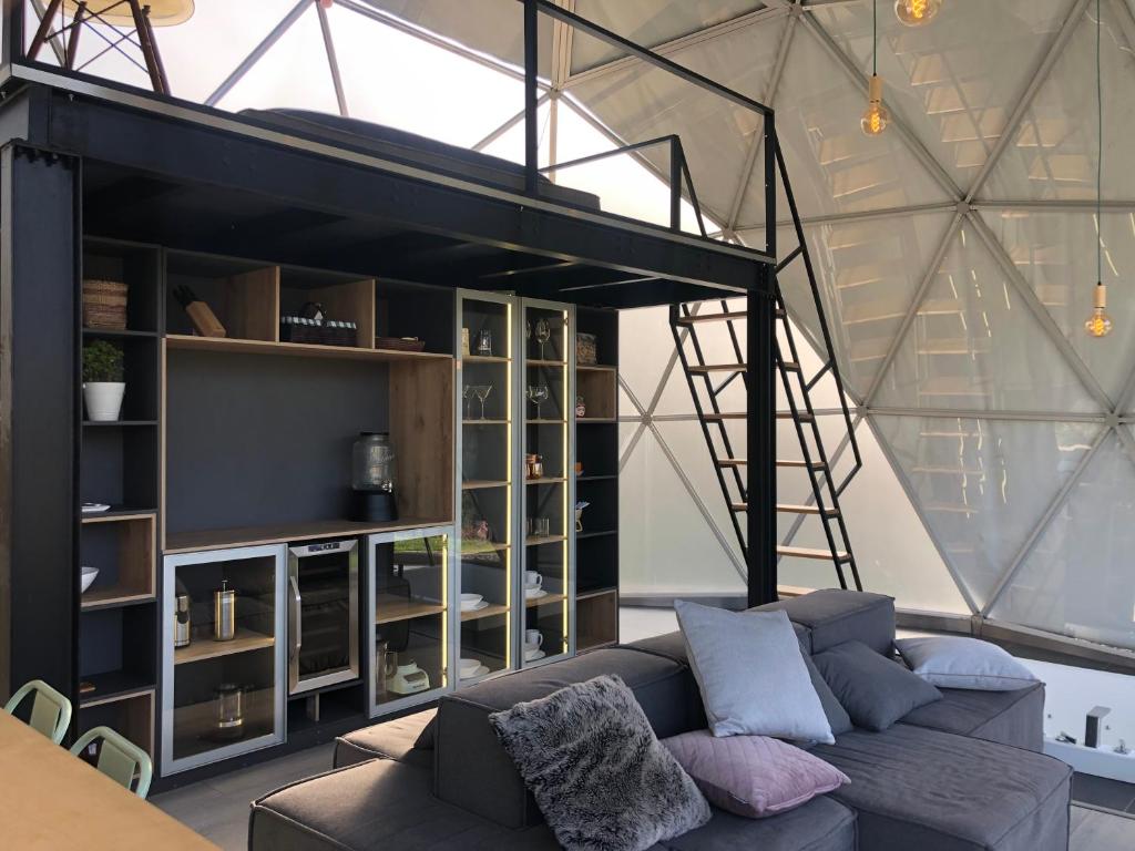 Mirror Glamping room 4