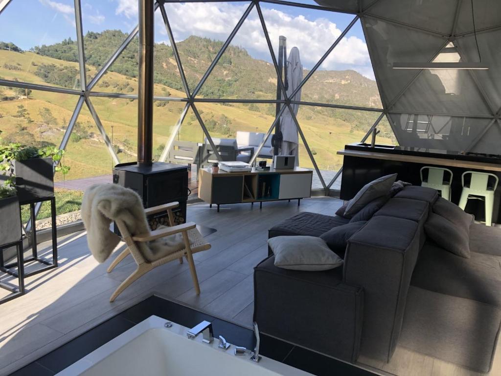 Mirror Glamping room 6