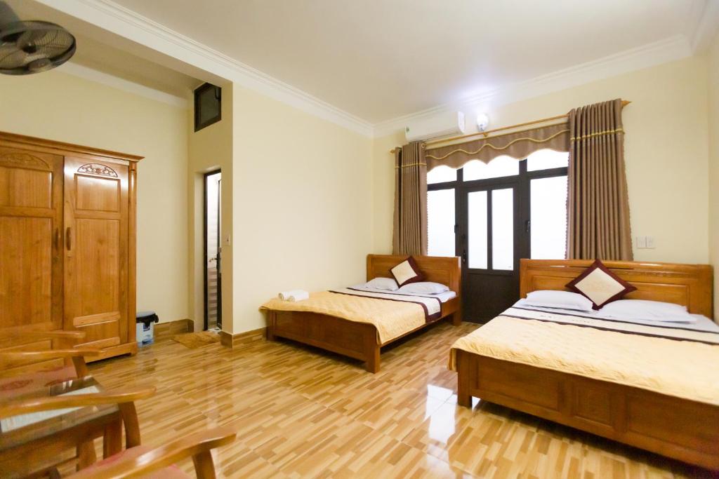 Quan Lan Nam Phong Hotel room 6