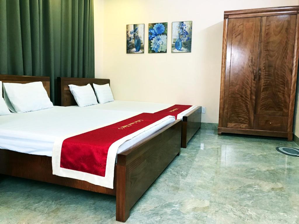 Nhat Mai Hotel room 2